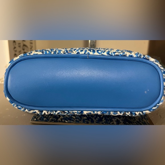 Vera Bradley sequin wristlet/pouch in blue and white! - Picture 7 of 9